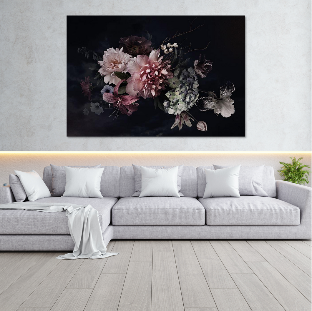 Chiaroscuro Bouquet